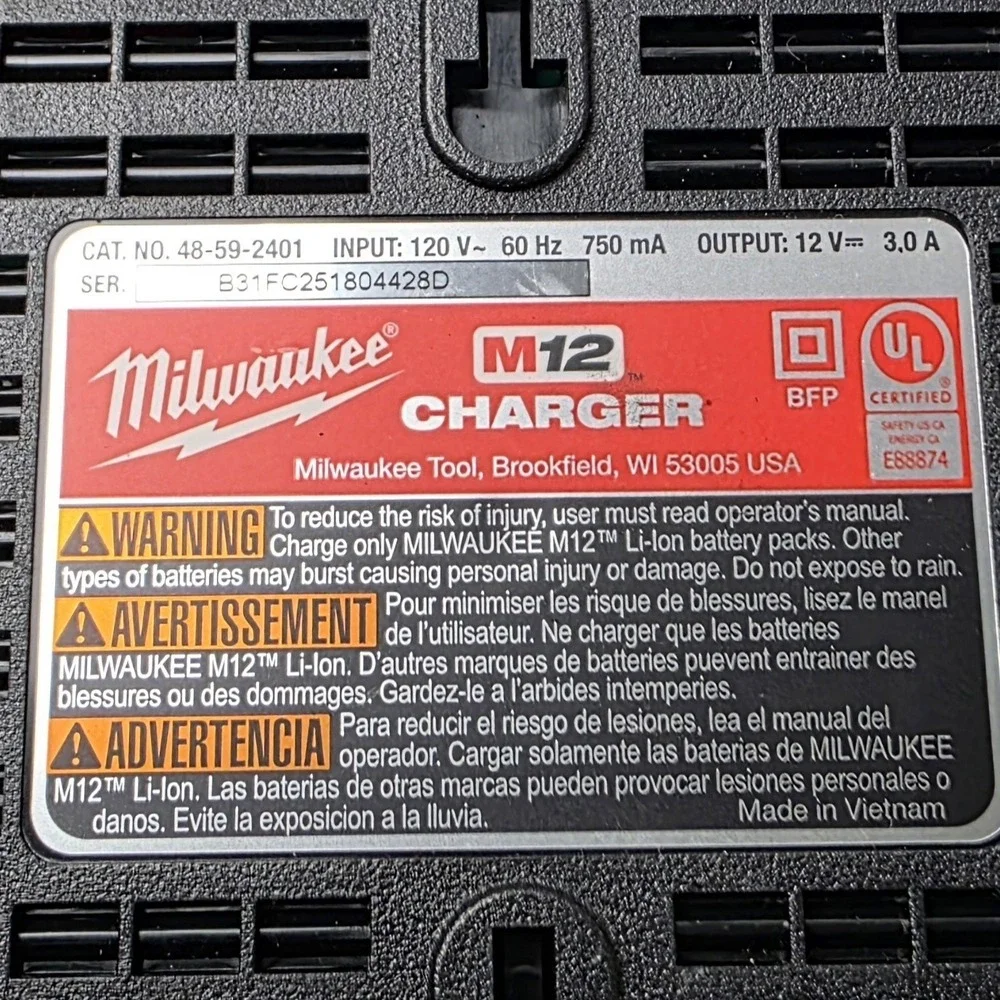 NEW Milwaukee M12 Lithium-ion battery charger (model 48-59-2401)‎